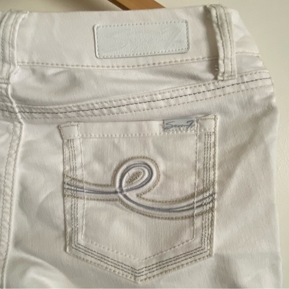 Silver Jeans Co | Women's White Suki Mid Rise Slim Boot Embroidered Jeans | Sz 6 - Picture 3 of 8